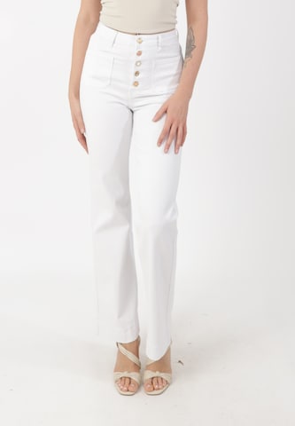 Elara Jeans in Weiß: Vorderseite