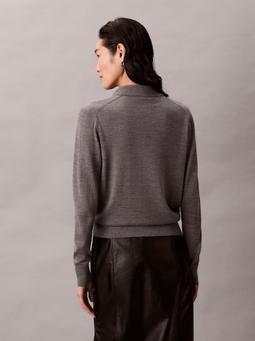 Calvin Klein Sweater in Grey