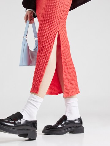 PIECES - Falda 'PCRILEY' en rojo