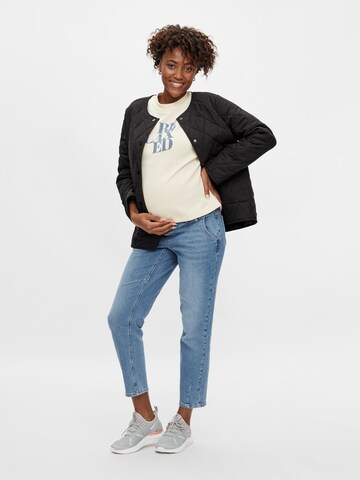 Pieces Maternity - Chaqueta de entretiempo 'Fredah' en negro