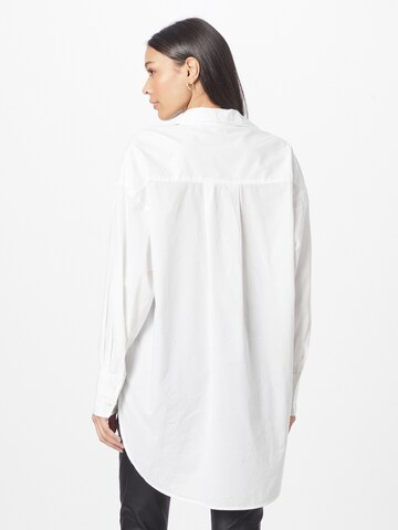 The Jogg Concept Blouse in Wit