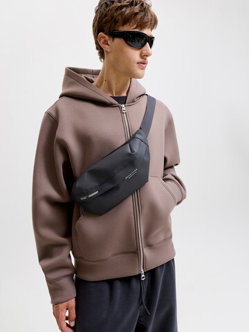 JACK & JONES Fanny Pack 'JACKAIDEN' in Black