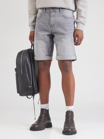 QS Regular Jeans 'John' in Grey: front