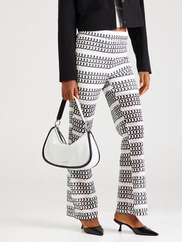 PIECES - Acampanado Pantalón en blanco: frente