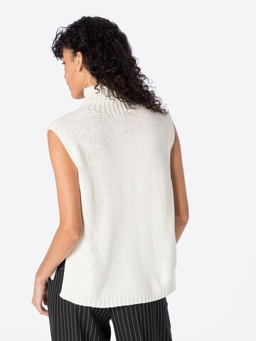 Pull-over Riani en blanc