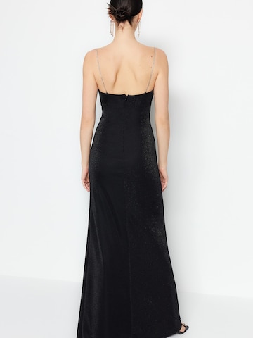 Trendyol - Vestido en negro