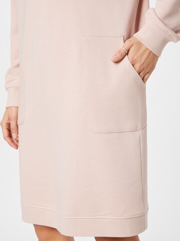 comma casual identity - Vestido en rosa