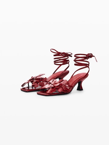 raudona Desigual Basutės su dirželiais