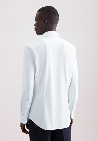 Coupe slim Chemise business 'Schwarze Rose' SEIDENSTICKER en blanc