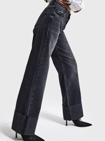 IT'S BASIC Regular Jeans 'Straight Mid Rise Jeans' in Zwart