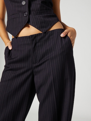 Bella x ABOUT YOU Regular Trousers 'Svenja' in Blue