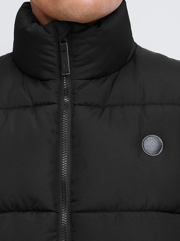 !Solid - Chaleco ' SDMARLIN ' en negro