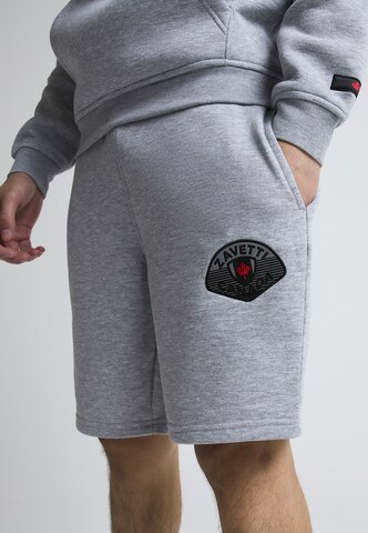 Zavetti Canada Regular Shorts 'Botticini Compatto' in Grau