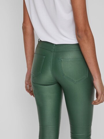 VILA Skinny Jeans 'Commit' in Groen