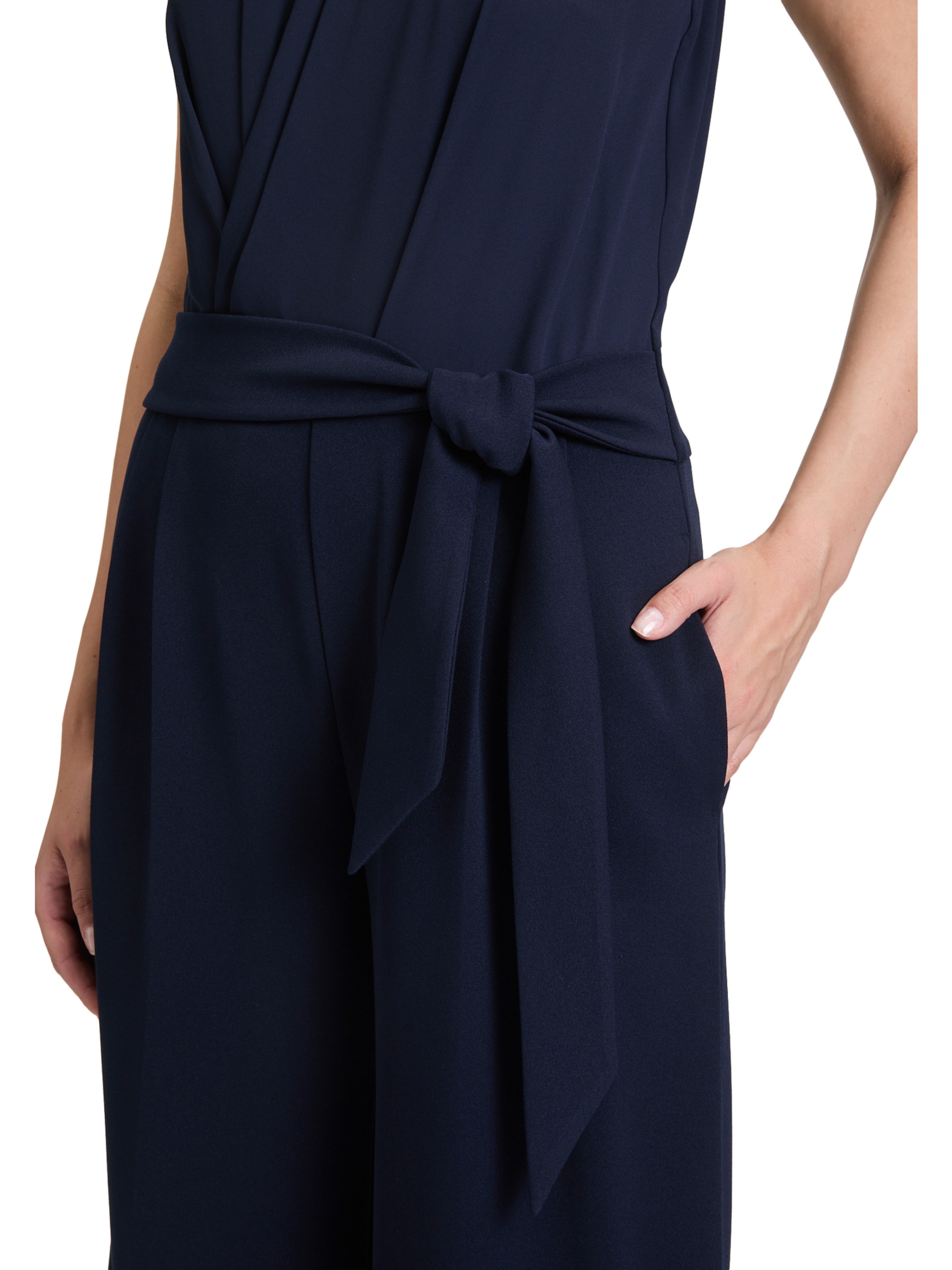Tuta jumpsuit di Vera Mont in blu