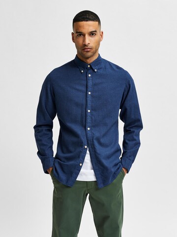 Coupe slim Chemise SELECTED HOMME en bleu : devant