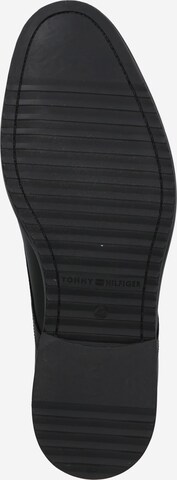 TOMMY HILFIGER - Zapatos con cordón en negro