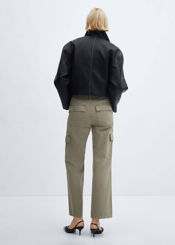 MANGO Regular Cargojeans in Groen