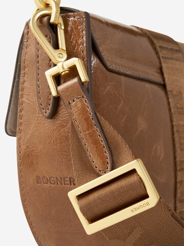 BOGNER Schultertasche 'Zuoz Cassy' in Braun