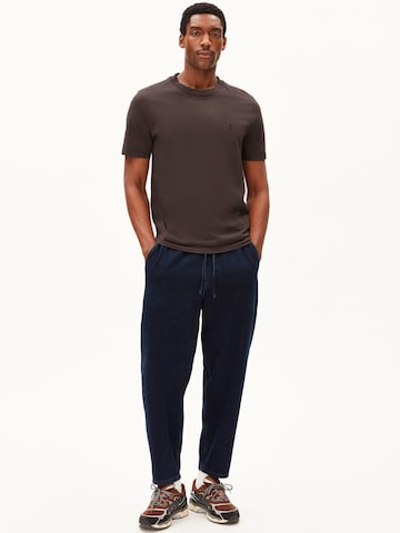 ARMEDANGELS Футболка 'JAAMES' в Коричневый