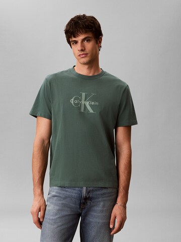 T-Shirt Calvin Klein Jeans en vert : devant