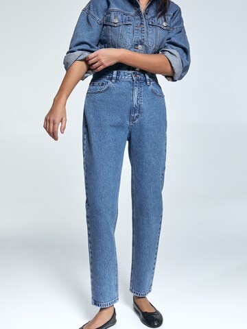 Pull&Bear Loosefit Jeans in Blauw: voorkant