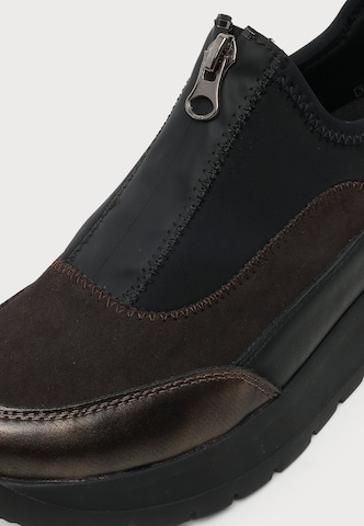 Sneaker low de la REMONTE pe maro