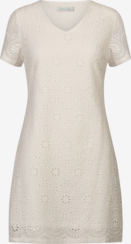 Rochie de vară de la mint & mia pe alb: față