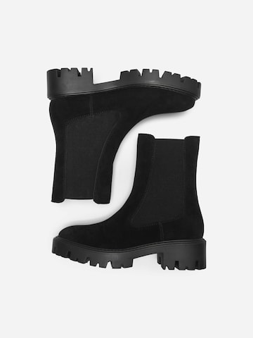 ONLY Chelsea boots 'ONLBETTY-10' in Black