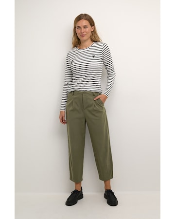 Kaffe Tapered Pants in Green