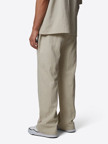 Loosefit Pantaloni di Good For Nothing in grigio