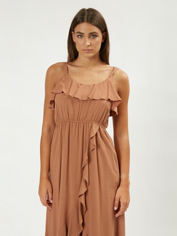 Robe d’été Influencer en beige