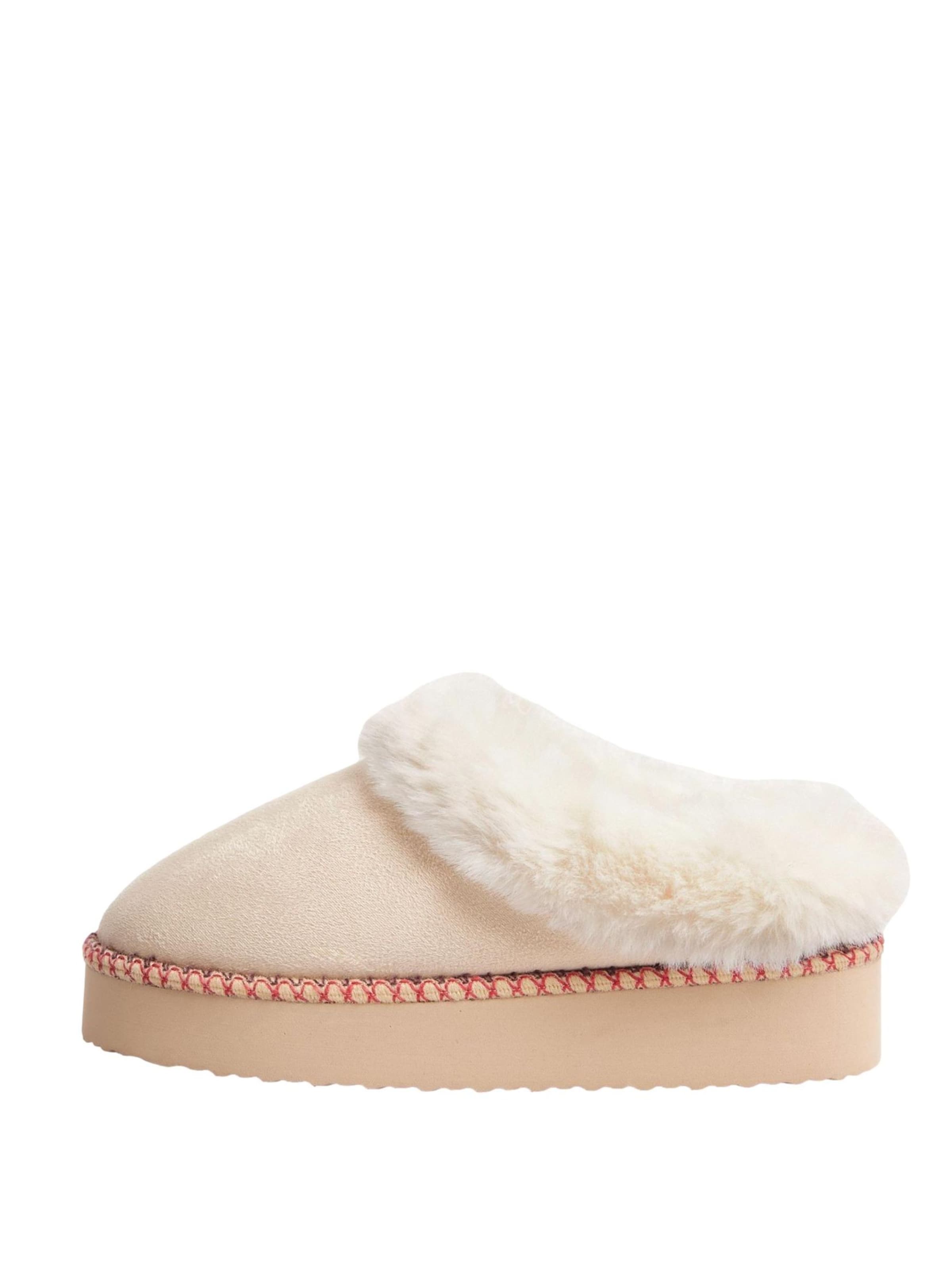 Papuci de casă de la Friends Like These pe bej: față