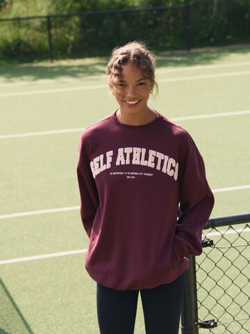 Sweat-shirt self. en rouge : devant