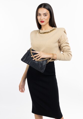 faina Shoulder Bag in Black: front