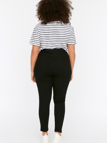 Trendyol Curve Skinny Jeans in Schwarz
