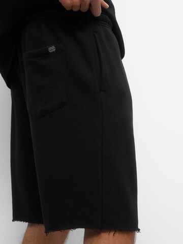 Pull&Bear Loosefit Broek in Zwart