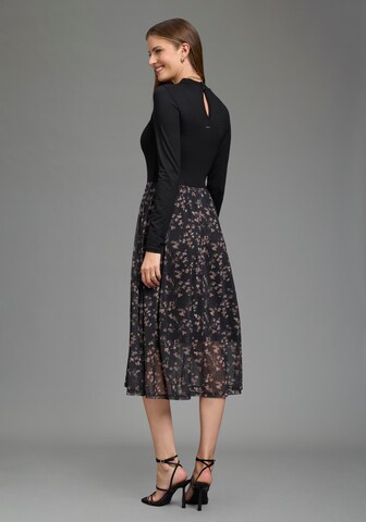 LAURA SCOTT Kleid in Schwarz
