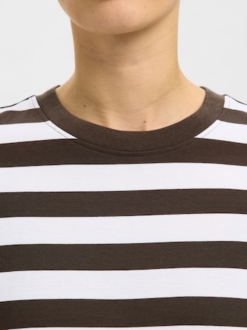 Tricou 'SLFESSENTIAL' de la SELECTED pe maro