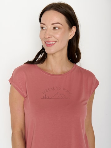 Maglietta 'Timid Weekend Plans' di GREENBOMB in rosa