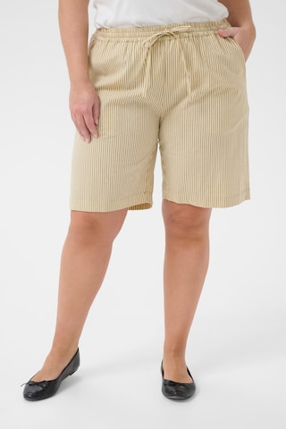 Loosefit Pantaloni 'KCnana' di KAFFE CURVE in beige: frontale