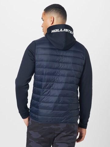 HOLLISTER Tussenjas in Blauw