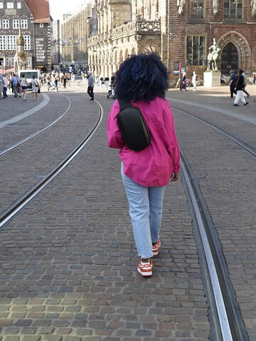 Arrivly Umhängetasche 'CrossGo S' in Schwarz