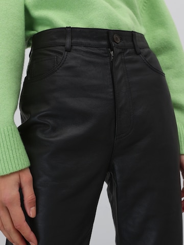 EDITED Normalny krój Spodnie 'Brady' w kolorze czarny