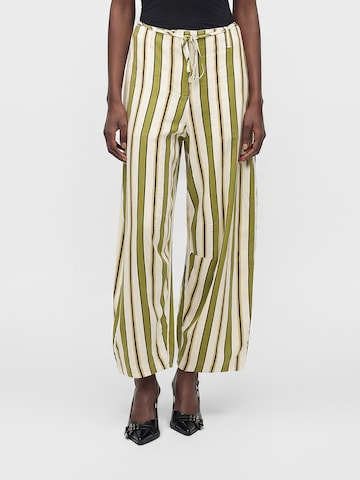 TOPSHOP Wide leg Pants 'CLEO' in Green: front