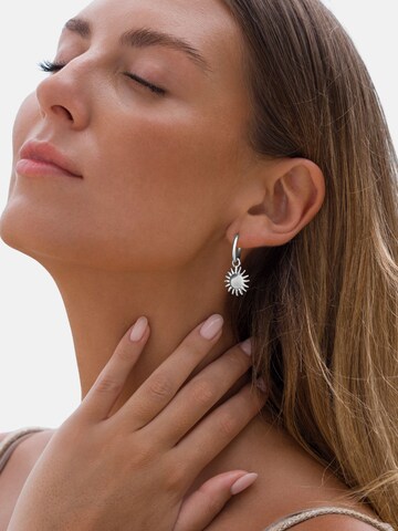 Boucles d'oreilles 'Sonne' GOOD.designs en argent : devant