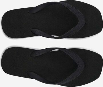 FLIP*FLOP T-Bar Sandals in Black