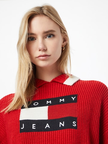 Tommy Jeans - Pullover em vermelho