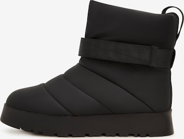 CESARE GASPARI Snow Boots in Black: front