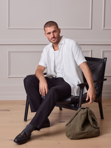 Next Regular Fit Hemd in Weiß